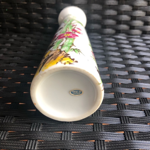 Beautiful vase - Picture 6 of 8